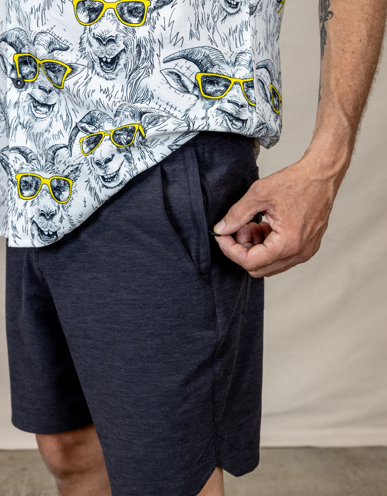 MAGELLAN EXPLORER SHORTS - BLACK HEATHER
