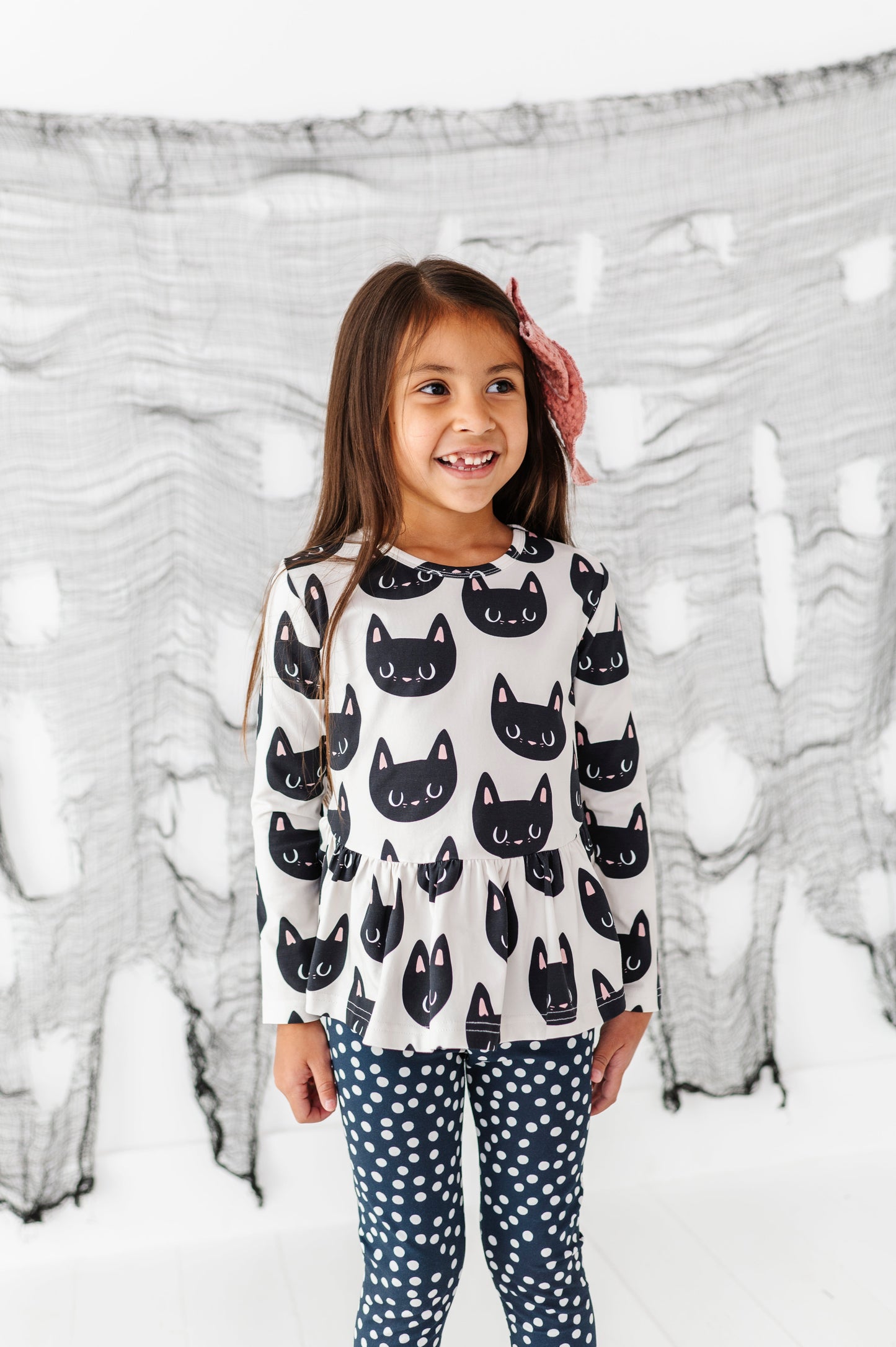 Black Cat | PEPLUM