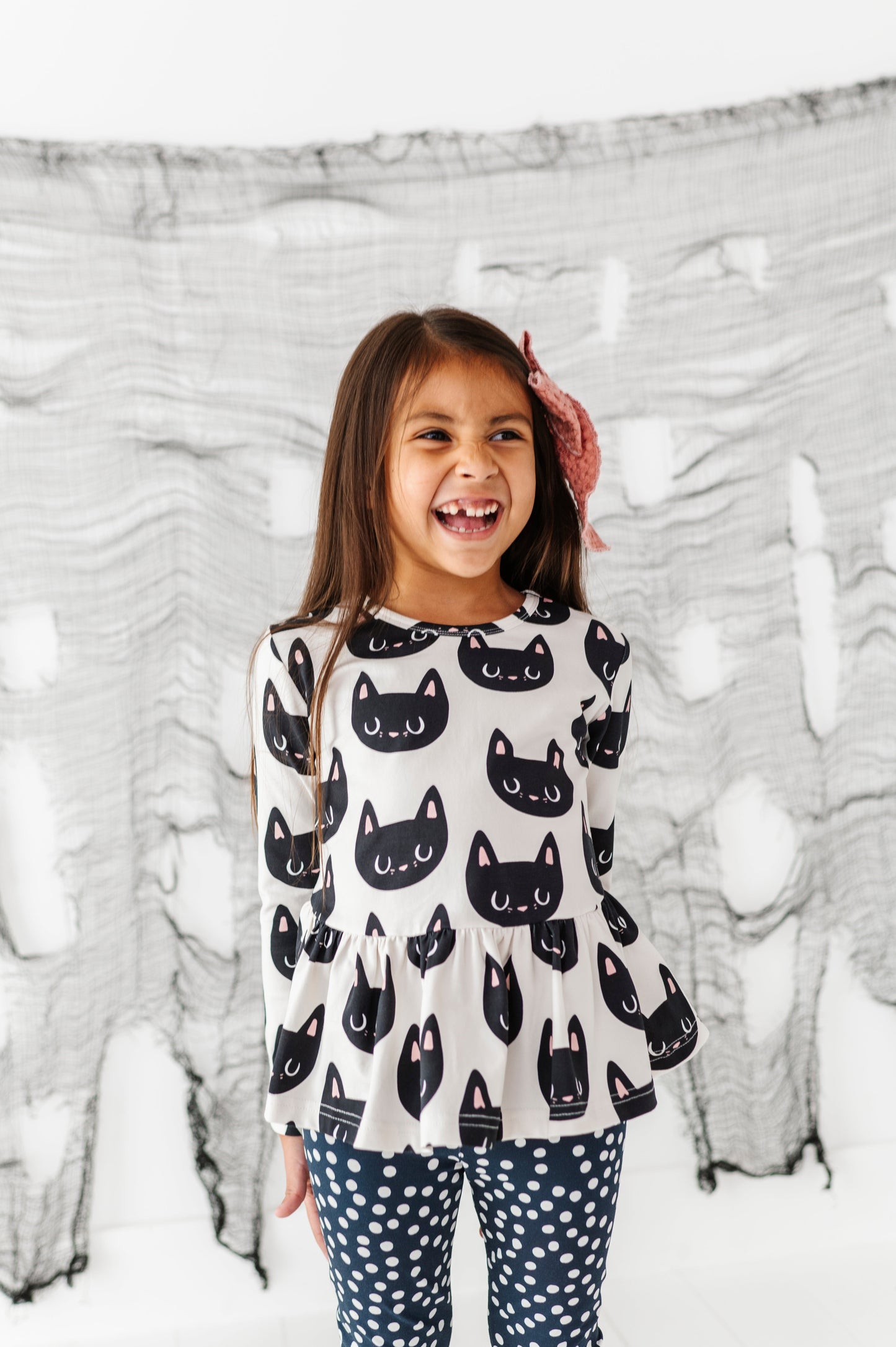 Black Cat | PEPLUM