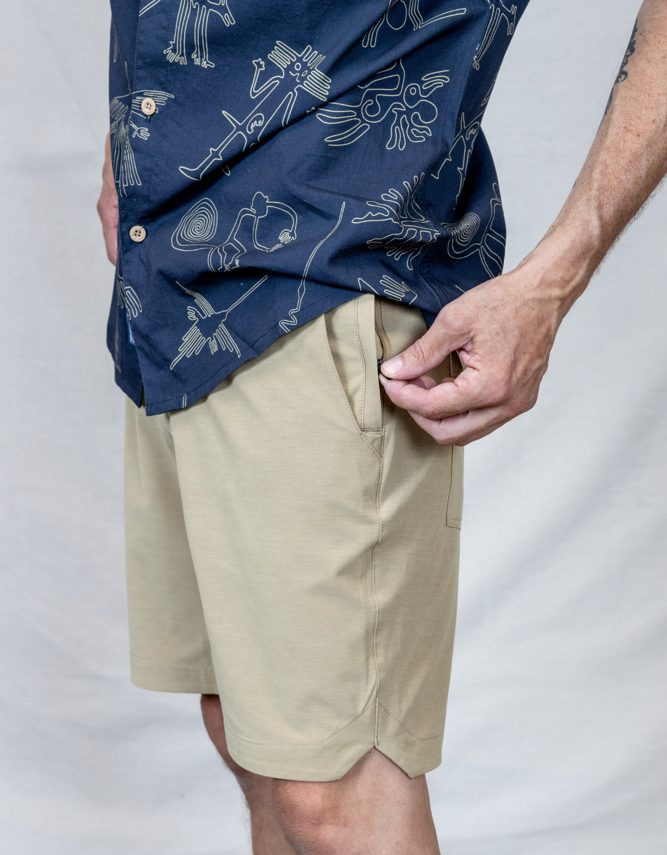 MAGELLAN EXPLORER SHORTS - KHAKI SAFARI