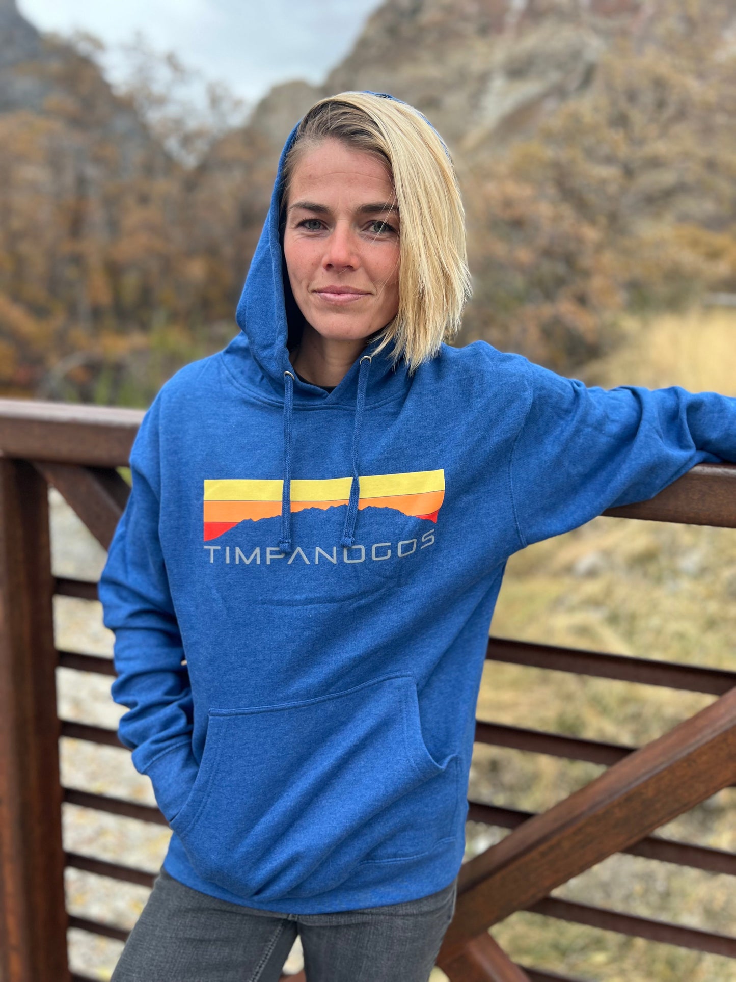 Retro Mountain Classic (warm) - Mountain Blend Hoodie