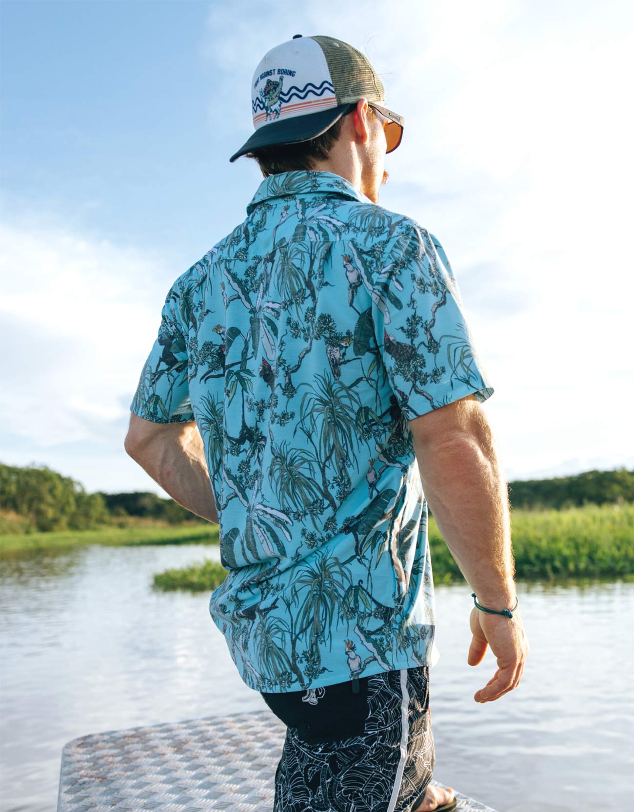 ON OUR WAY UP - VAGABOND™ BUTTON UP