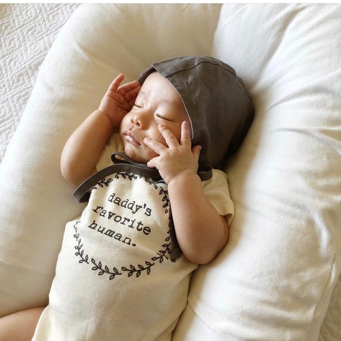 Daddy's Favorite Human Organic Baby Bodysuit