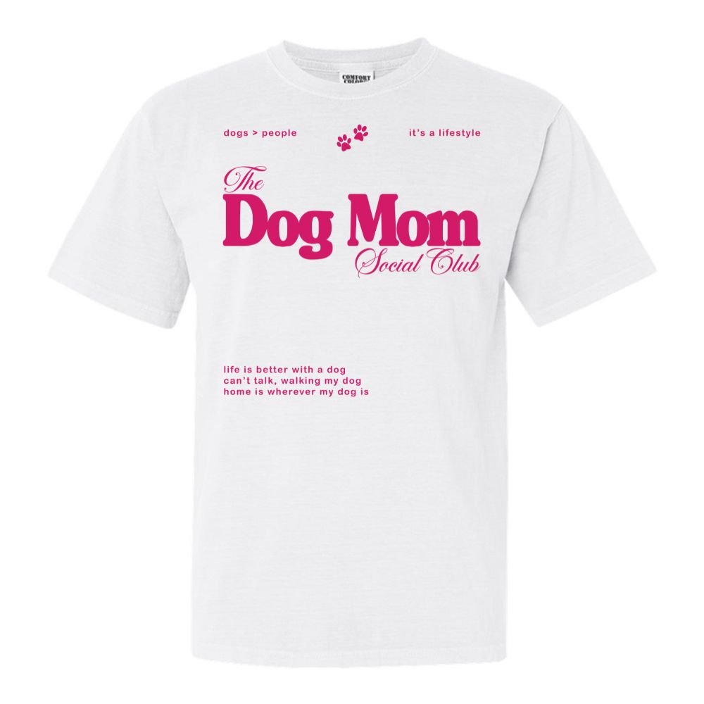'Dog Mom Social Club' T-Shirt