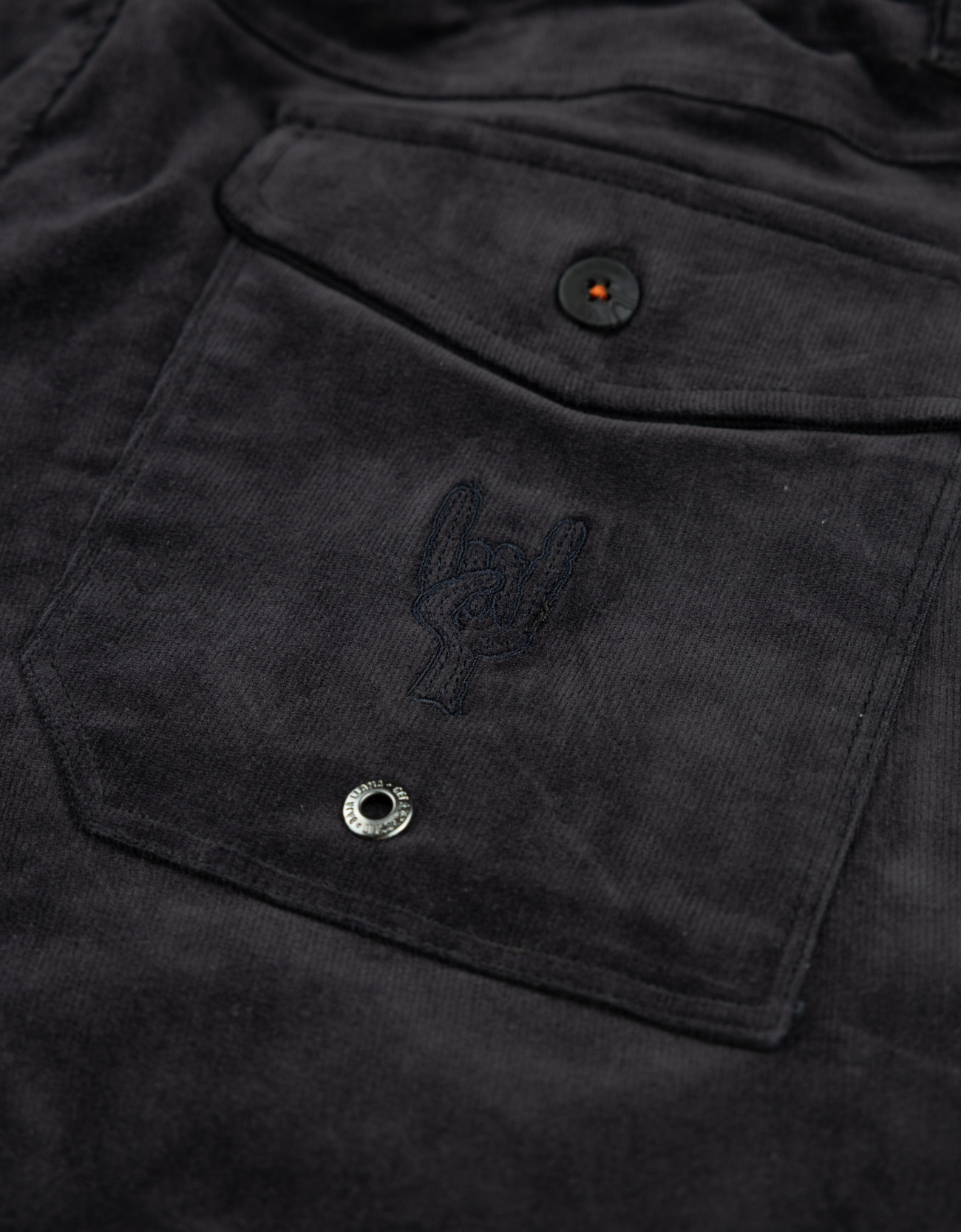 ARROYO 7" INSEAM STRETCH CORDUROY WALKSHORTS - CHARCOAL