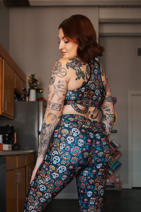 Night Calavera: Dark Skulls Leggings