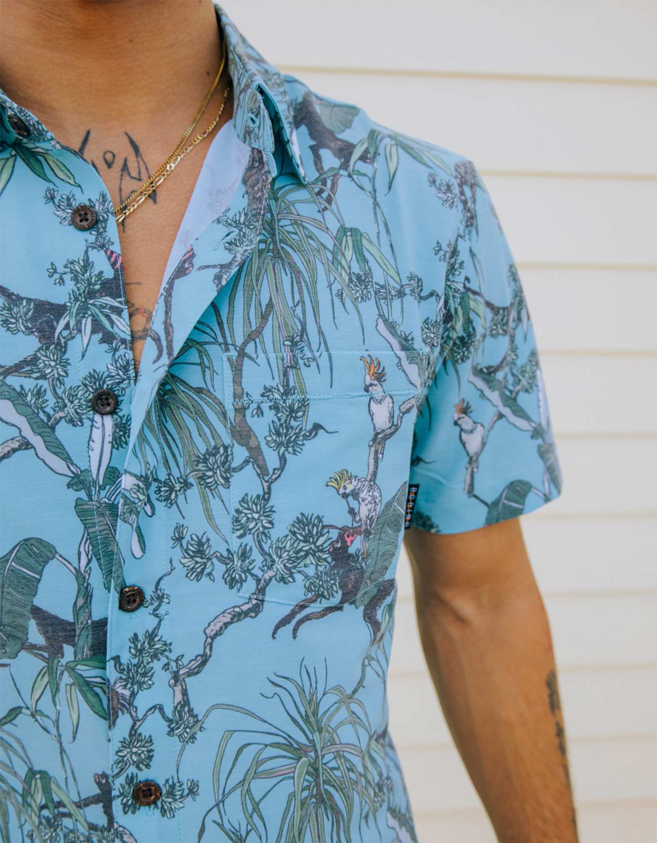 ON OUR WAY UP - VAGABOND™ BUTTON UP