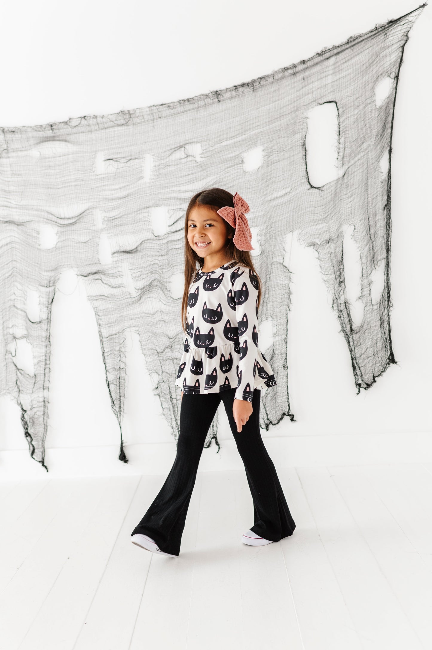 Black Cat | PEPLUM