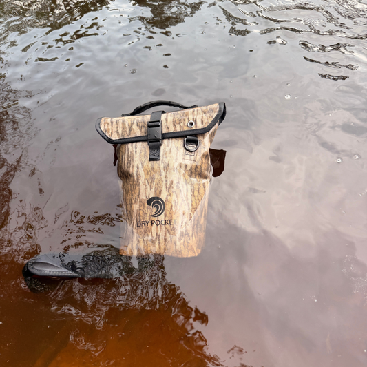 [PRE-ORDER OUR NEW DRY BAG ARRIVING LATE AUGUST] Shell Bag / Boating Bag - Bottomland Camo