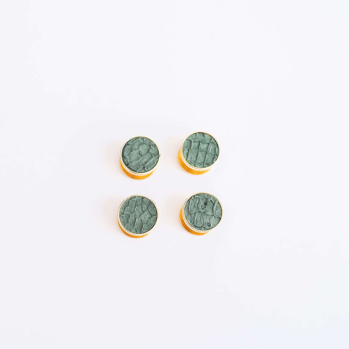 GUNNISON BUTTON STUDS