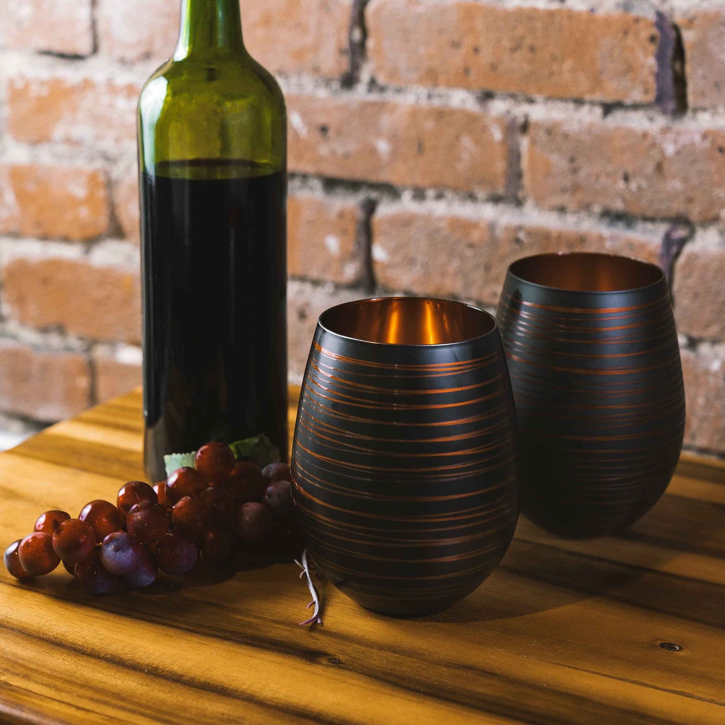 Black Swirl Stemless Wine Glasses