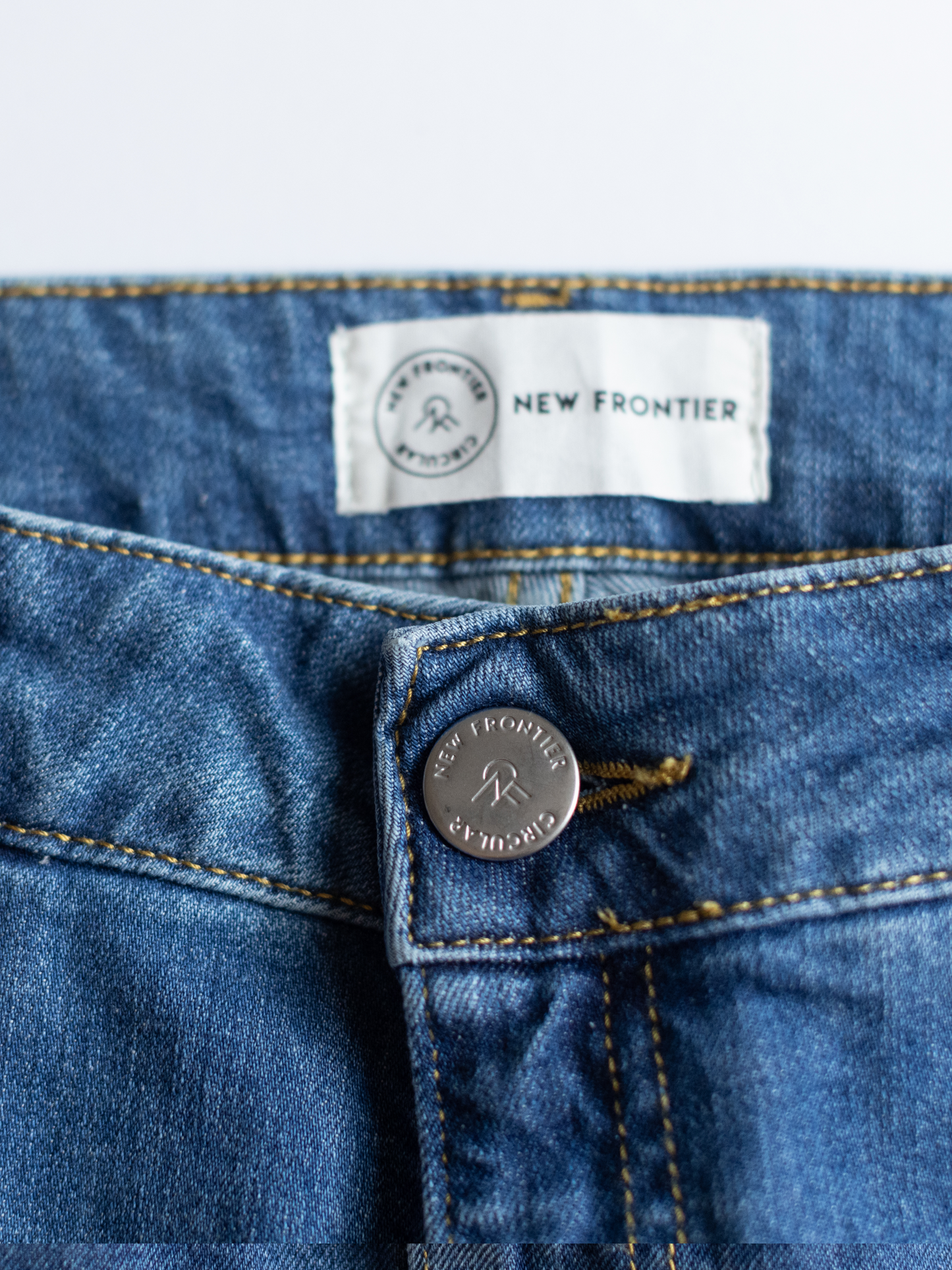 Women's Straight Recycled Jean - Authentic Blue