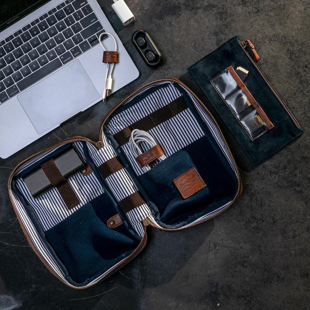Heritage Leather Doc Electronics Organizer