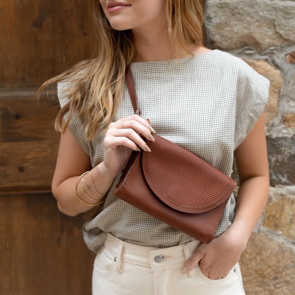 Nisolo Cleo Leather Convertible Crossbody Clutch