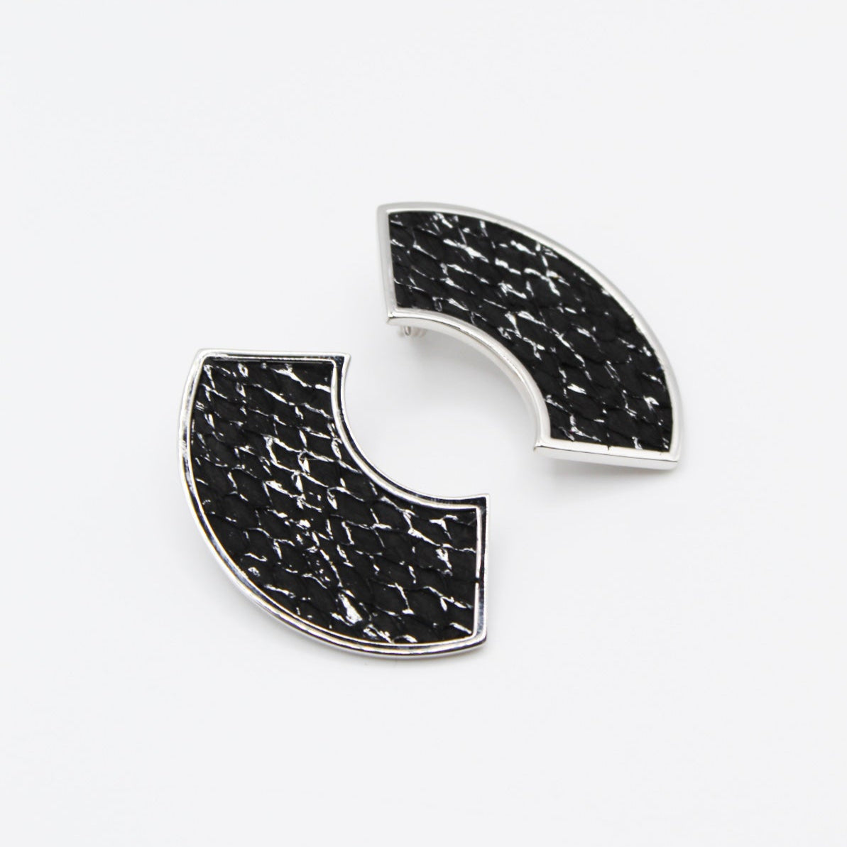 WAPPOO EARRINGS