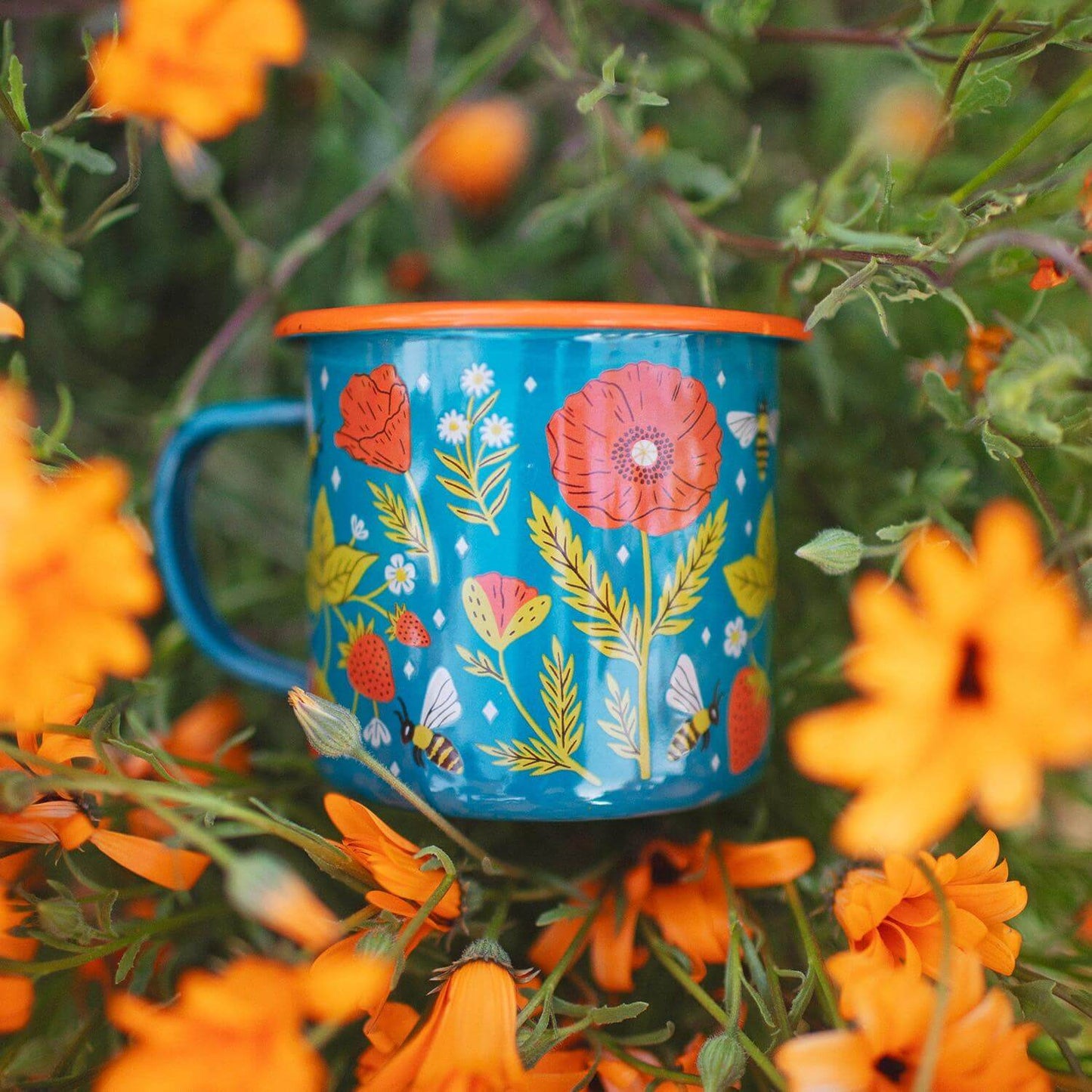 Garden Buzz Enamel Mug 16oz