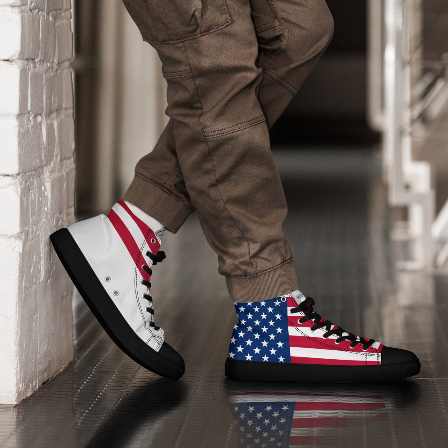 THEUS Men’s high top USA canvas shoes
